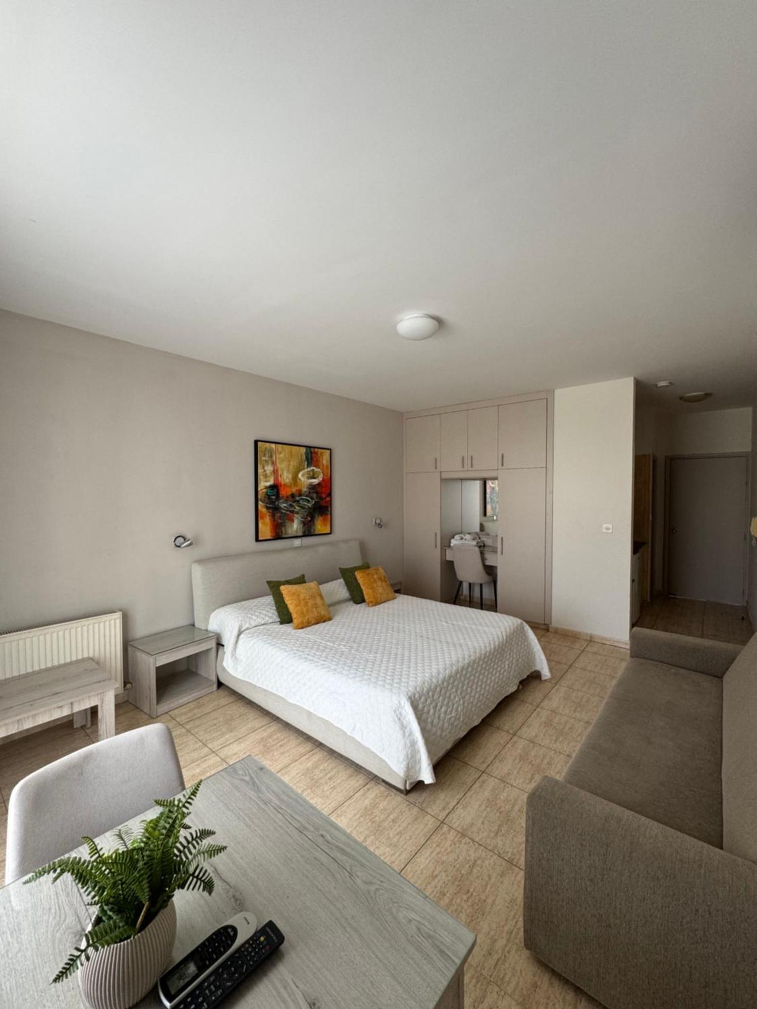 Marianna Hotel Apartments Limassol Eksteriør billede