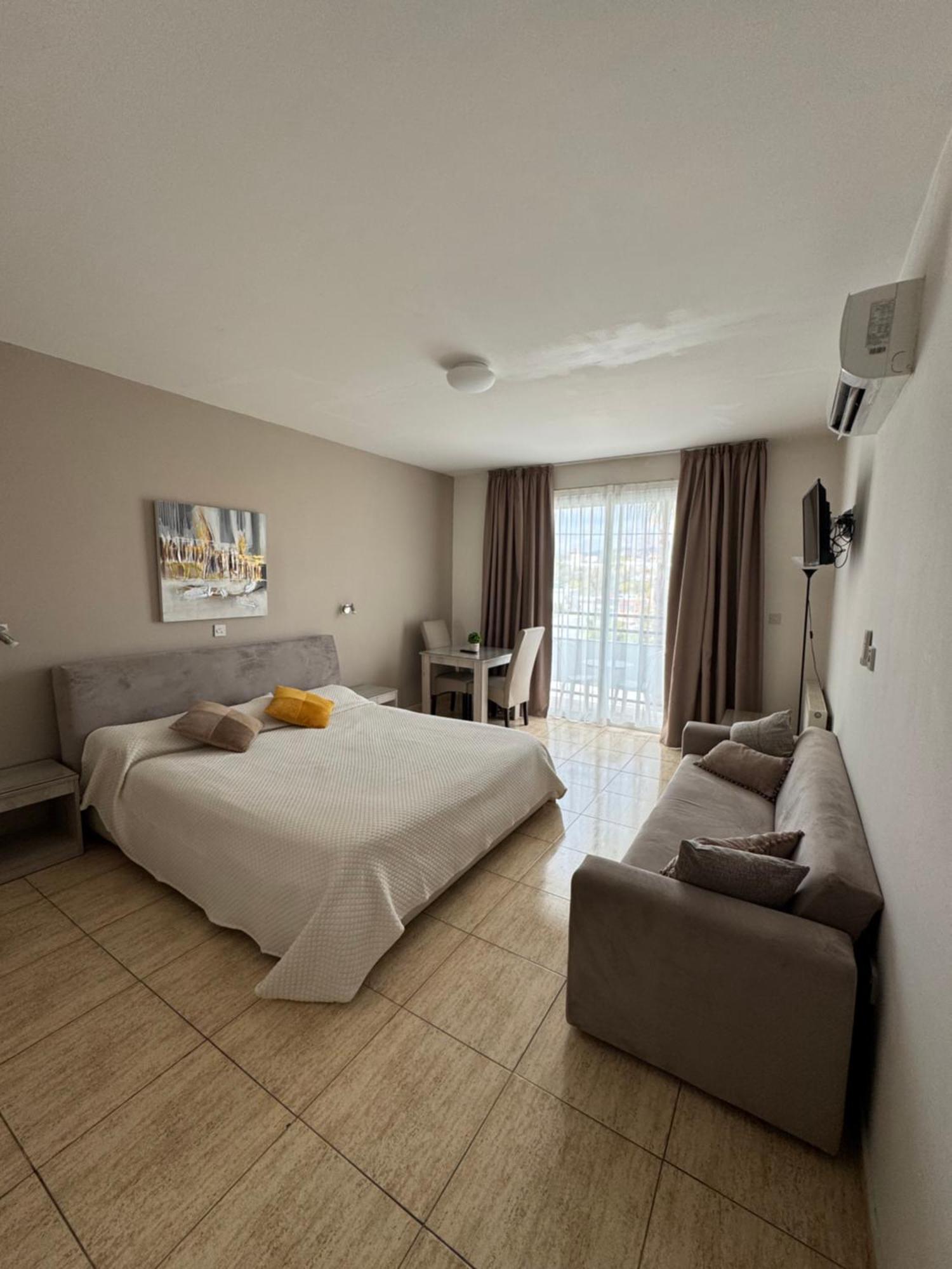 Marianna Hotel Apartments Limassol Eksteriør billede