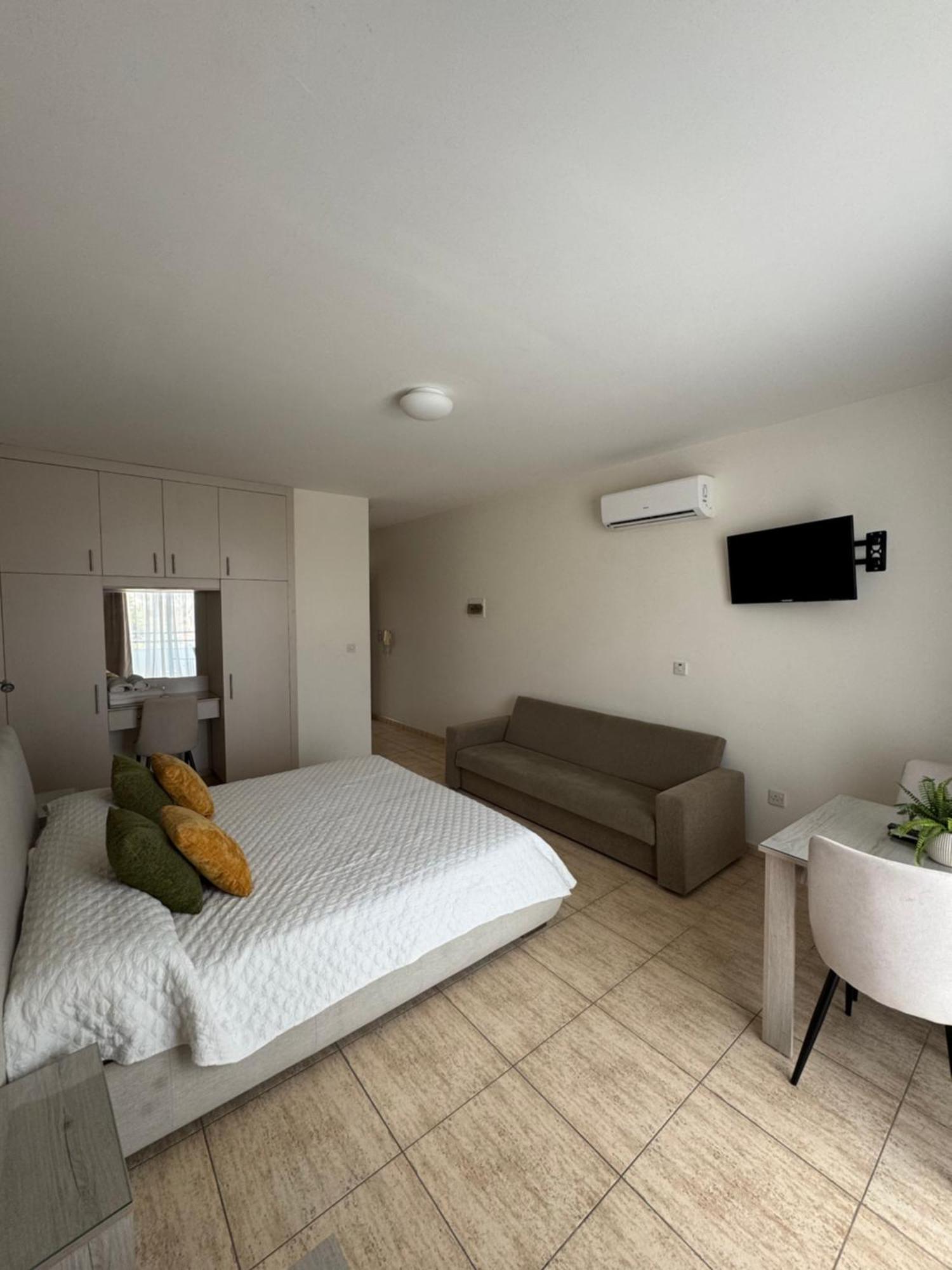 Marianna Hotel Apartments Limassol Eksteriør billede