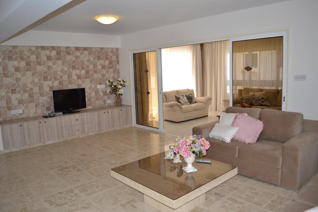 Marianna Hotel Apartments Limassol Eksteriør billede